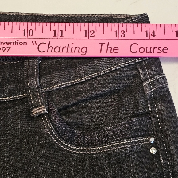 White House Black Market Cropped Skinny Jeans Size 2 | Dark Wash Stretch Denim - Picture 9 of 13